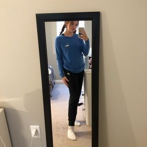 blue holiday vinyard vine long sleeve